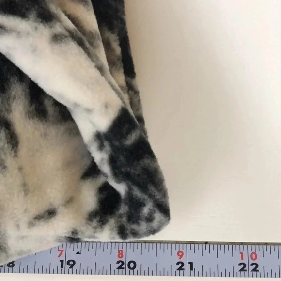 D&CO. 3/4 Zip Fleece Jacket - Picture 5 of 5